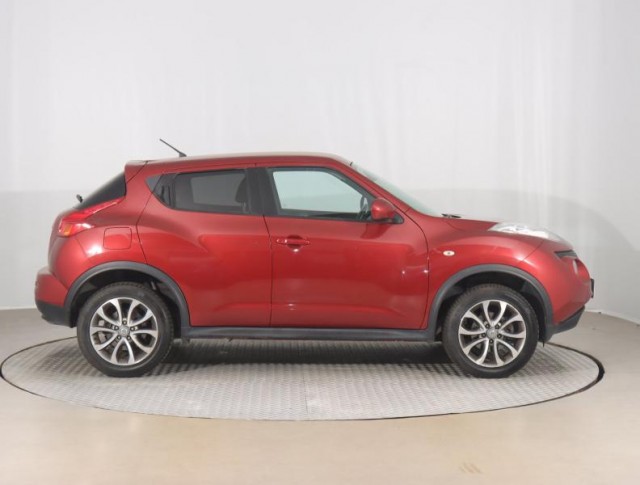 Nissan Juke  1.6 i 