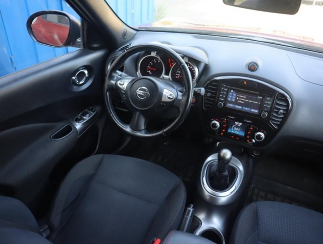 Nissan Juke  1.6 i 