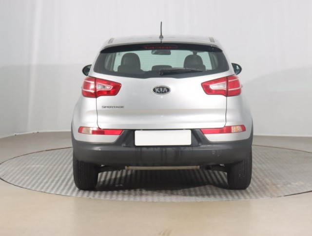 Kia Sportage  2.0 CVVT 