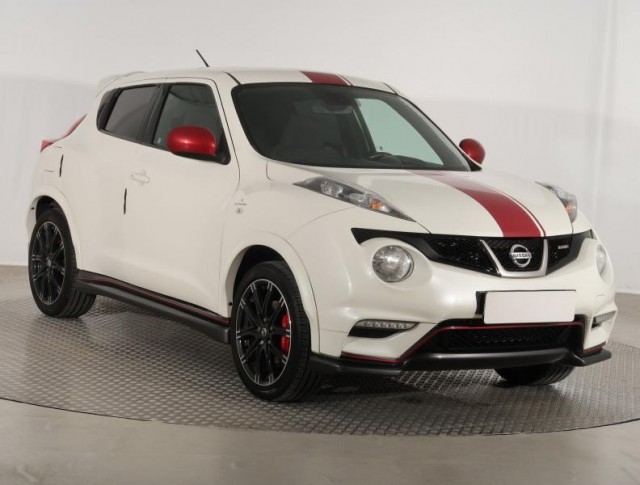 Nissan Juke  1.6 DIG-T Pure Black