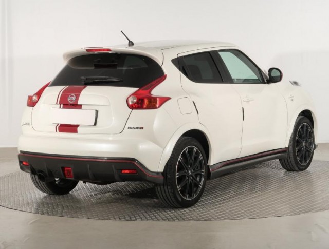 Nissan Juke  1.6 DIG-T Pure Black