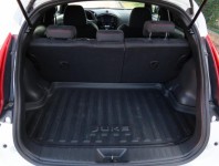 Nissan Juke  1.6 DIG-T Pure Black