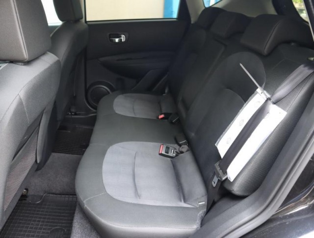 Nissan Qashqai  1.6 