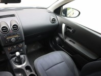 Nissan Qashqai  1.6 