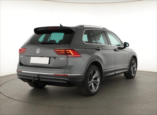 Volkswagen Tiguan  2.0 TDI R-Line