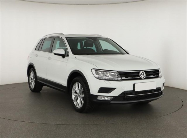 Volkswagen Tiguan  2.0 TSI 