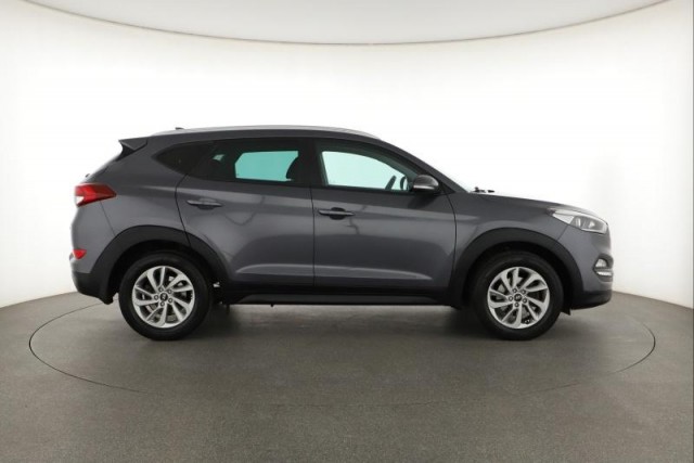 Hyundai Tucson  1.7 CRDi 