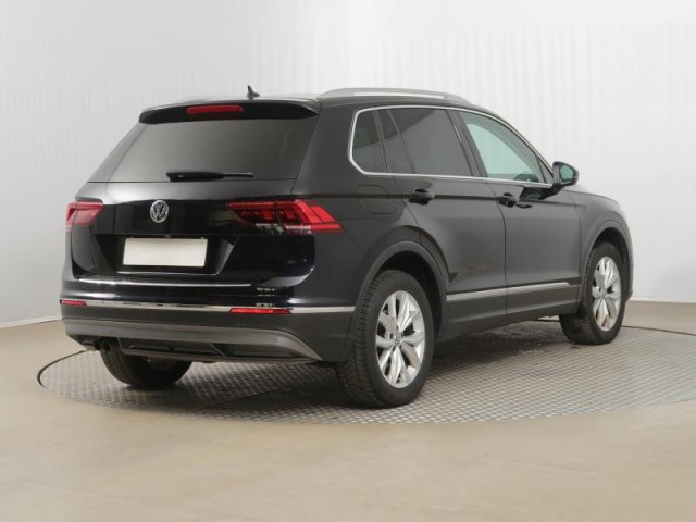 Volkswagen Tiguan  2.0 TDI 