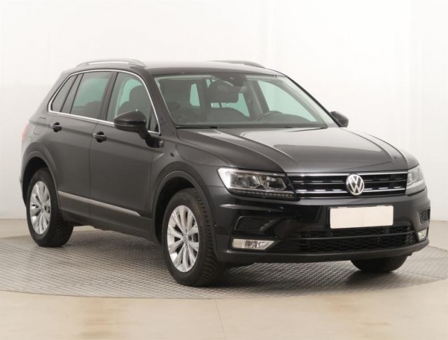 Volkswagen Tiguan  2.0 TSI 