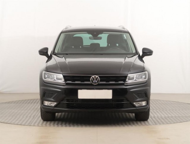 Volkswagen Tiguan  2.0 TSI 