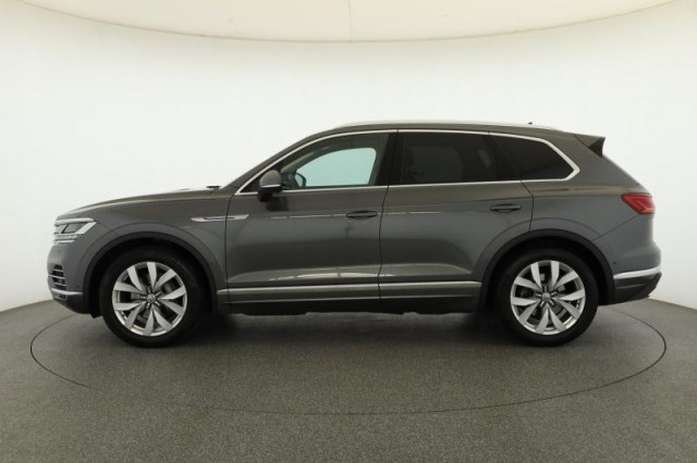 Volkswagen Touareg  3.0 TDI 