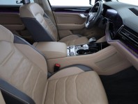 Volkswagen Touareg  3.0 TDI 