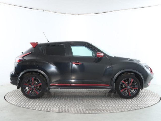 Nissan Juke  1.6 i 