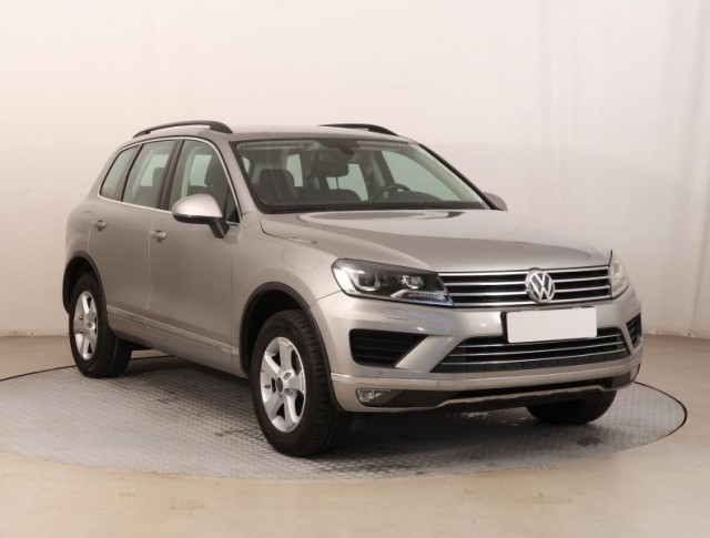 Volkswagen Touareg  3.0 TDI 