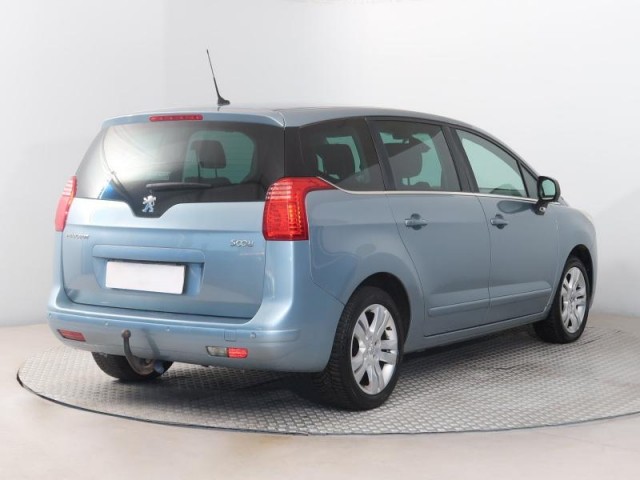 Peugeot 5008  2.0 HDI 