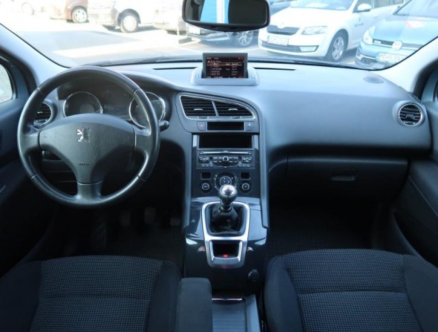 Peugeot 5008  2.0 HDI 