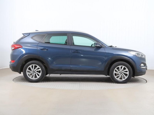 Hyundai Tucson  1.7 CRDi Trikolor Plus