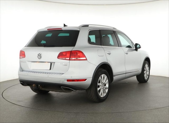 Volkswagen Touareg  3.0 TDI 