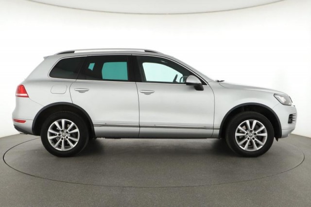 Volkswagen Touareg  3.0 TDI 