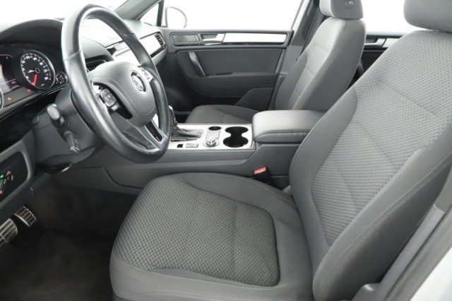 Volkswagen Touareg  3.0 TDI 