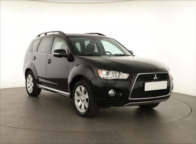 Mitsubishi Outlander  2.0 