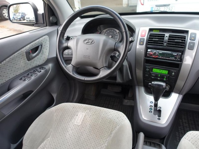 Hyundai Tucson  2.7 V6 