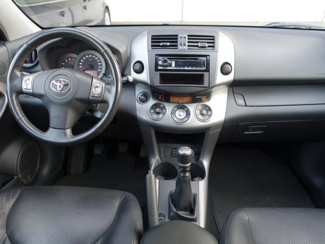 Toyota RAV 4  2.2 D-CAT 