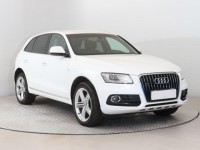 Audi Q5  2.0 TDI S-Line