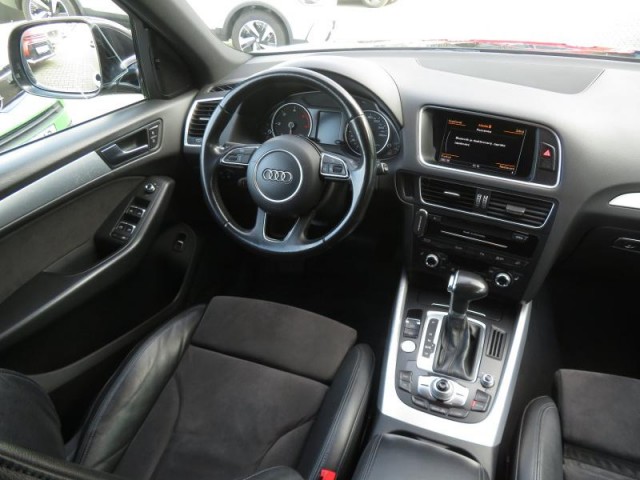 Audi Q5  2.0 TDI 