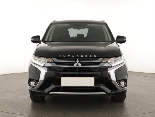 Mitsubishi Outlander  2.0 PHEV 