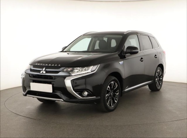 Mitsubishi Outlander  2.0 PHEV 