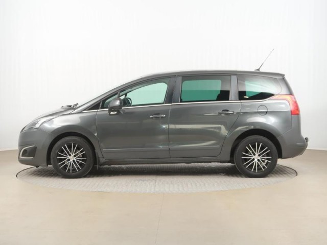 Peugeot 5008  1.6 HDi 