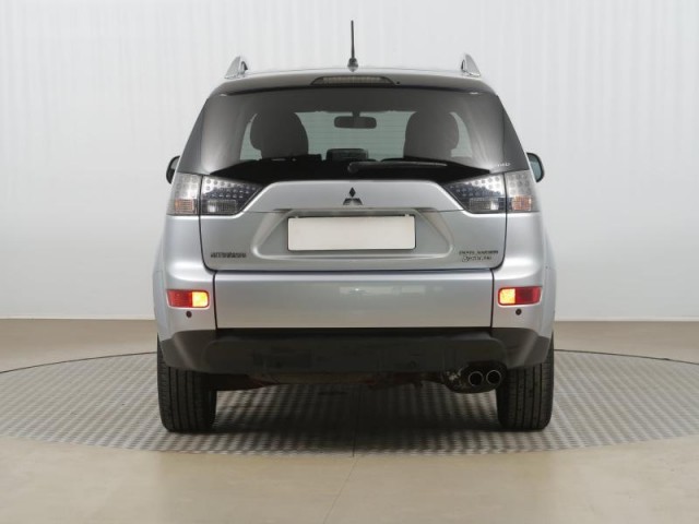 Mitsubishi Outlander  2.0 DI-D 