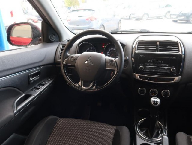 Mitsubishi ASX  1.6 MIVEC 