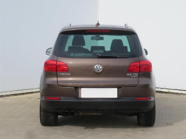 Volkswagen Tiguan  2.0 TSI 