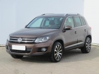 Volkswagen Tiguan  2.0 TSI 