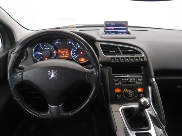 Peugeot 3008  2.0 HDi 