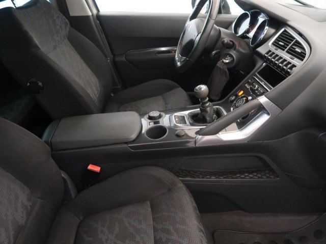 Peugeot 3008  2.0 HDi 