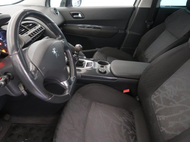 Peugeot 3008  2.0 HDi 