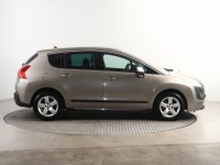 Peugeot 3008  2.0 HDi 