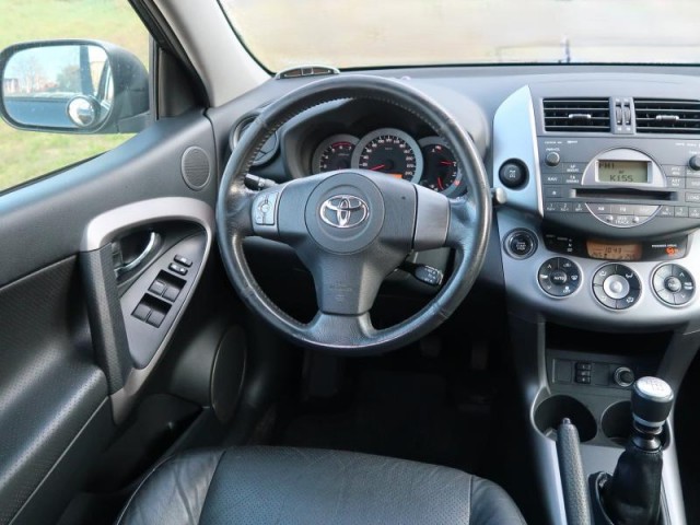 Toyota RAV 4  2.2 D-CAT 