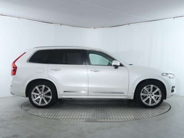 Volvo XC90  D5 AWD 