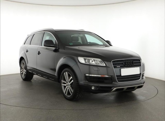 Audi Q7  3.0 TDI 