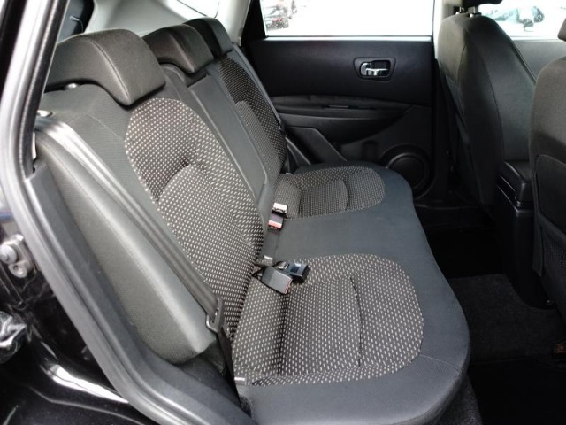 Nissan Qashqai  1.6 