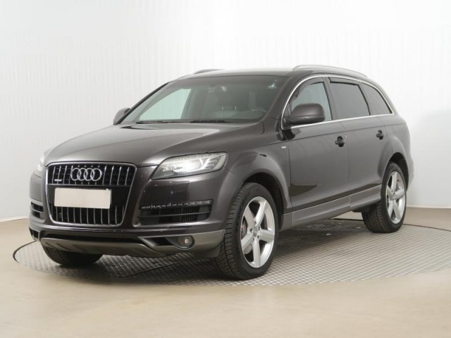 Audi Q7  3.0 TDI S-Line