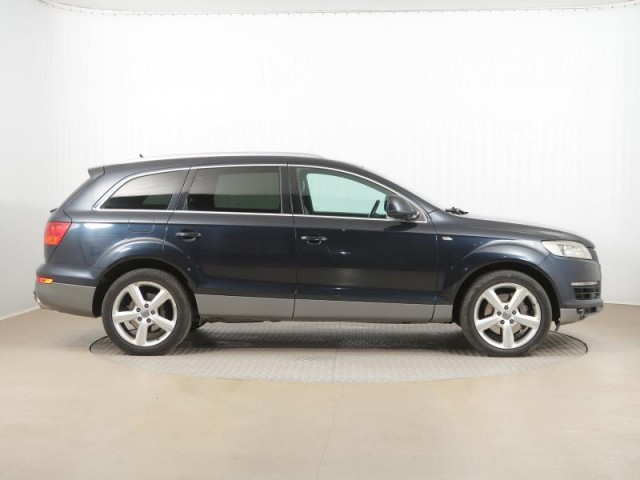 Audi Q7  3.0 TDI S-Line