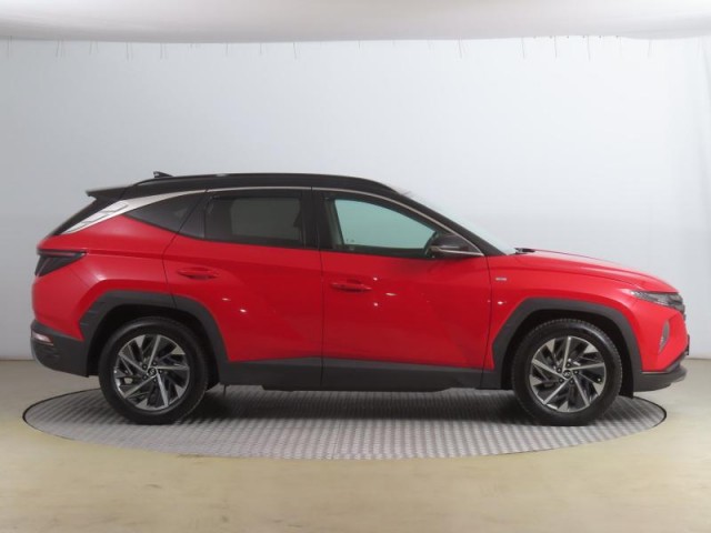 Hyundai Tucson  1.6 T-GDI 48V MHEV 