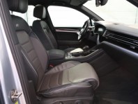 Volkswagen Touareg  3.0 TDI R-Line