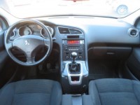 Peugeot 5008  2.0 HDI 