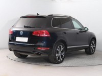 Volkswagen Touareg  3.0 TDI 